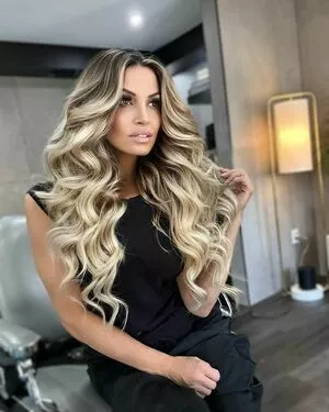 Trish Stratus / trishstratuscom nude photo #0934