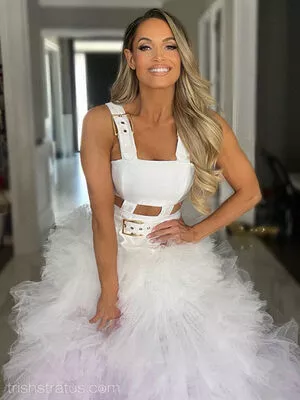 Trish Stratus / trishstratuscom nude photo #0943