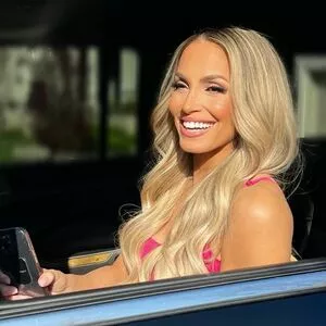 Trish Stratus / trishstratuscom nude photo #0950