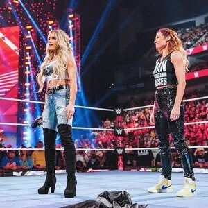 Trish Stratus / trishstratuscom nude photo #0971