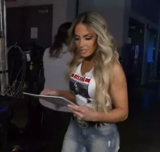 Trish Stratus / trishstratuscom nude photo #0978