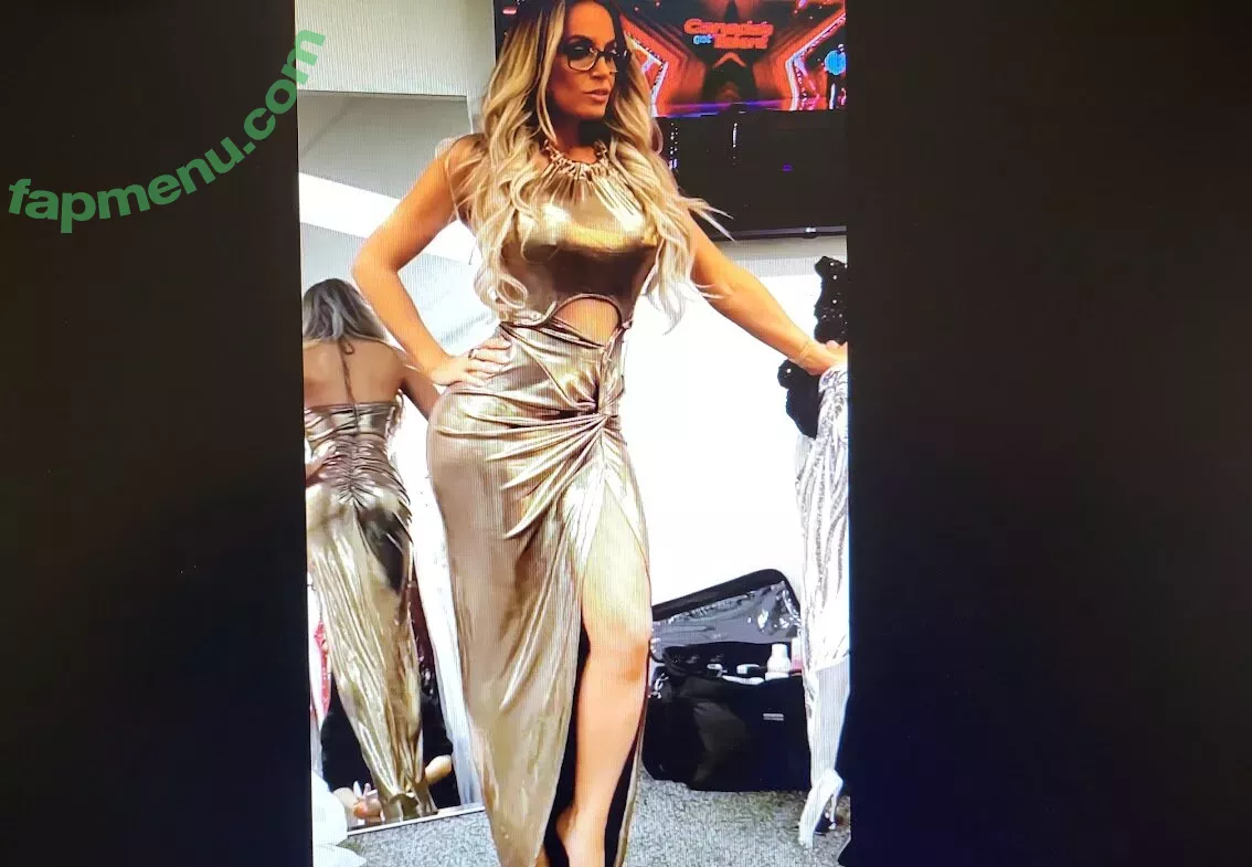 Trish Stratus nude photo #0685 (trishstratuscom)