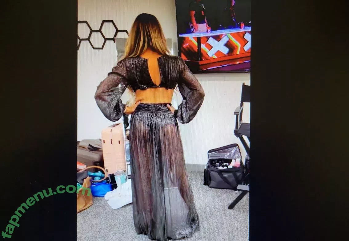 Trish Stratus nude photo #0687 (trishstratuscom)