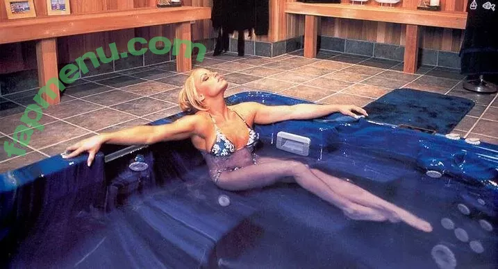 Trish Stratus nude photo #0695 (trishstratuscom)