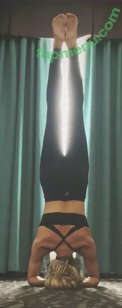 Trish Stratus nude photo #0706 (trishstratuscom)