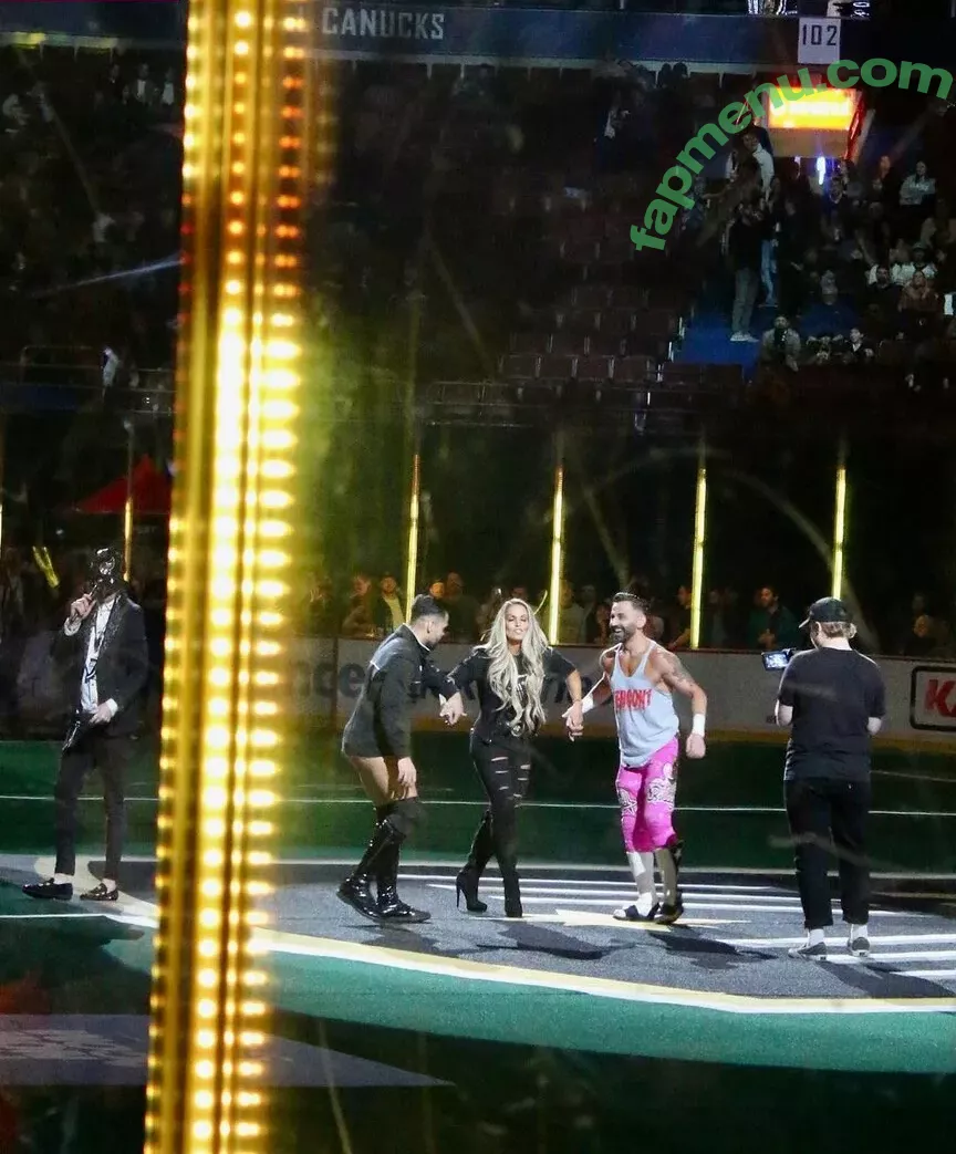 Trish Stratus nude photo #0758 (trishstratuscom)