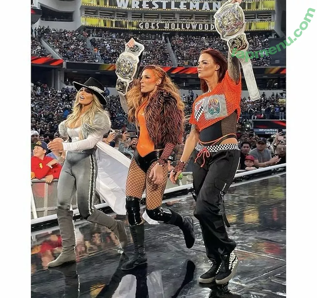 Trish Stratus nude photo #0866 (trishstratuscom)