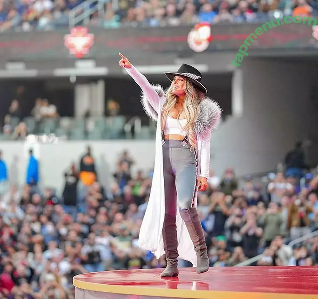 Trish Stratus nude photo #0868 (trishstratuscom)