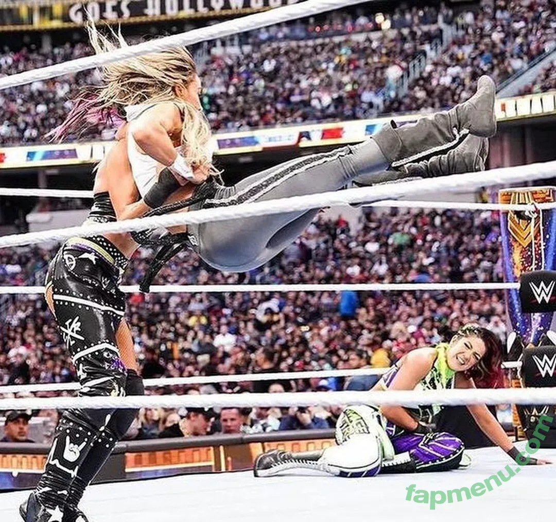 Trish Stratus nude photo #0880 (trishstratuscom)