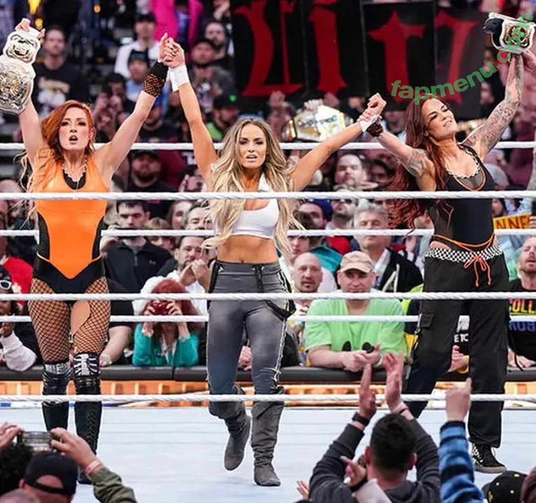 Trish Stratus nude photo #0882 (trishstratuscom)