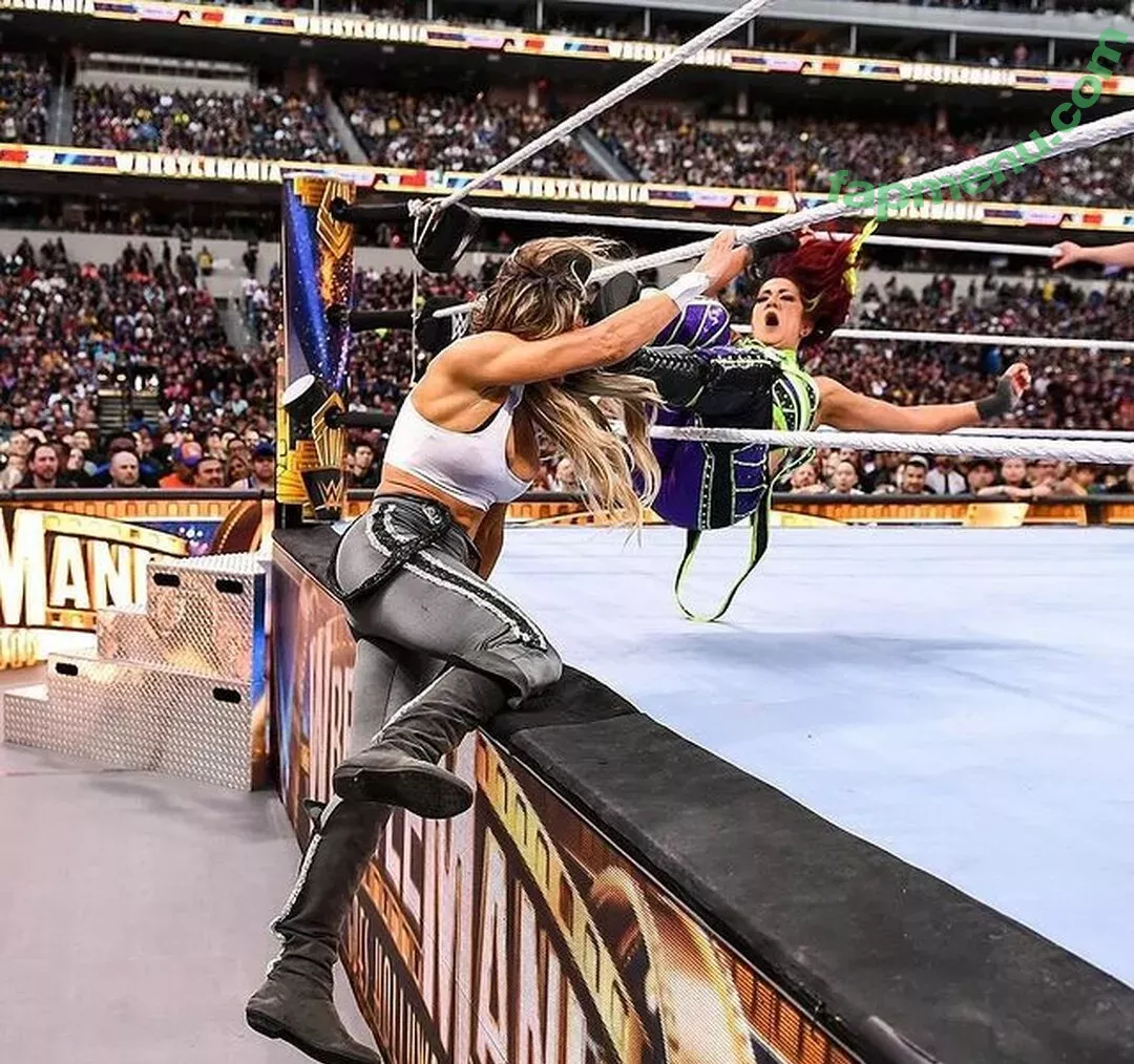 Trish Stratus nude photo #0888 (trishstratuscom)