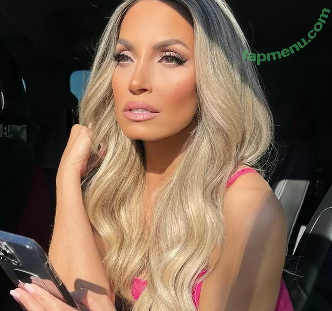 Trish Stratus nude photo #0949 (trishstratuscom)