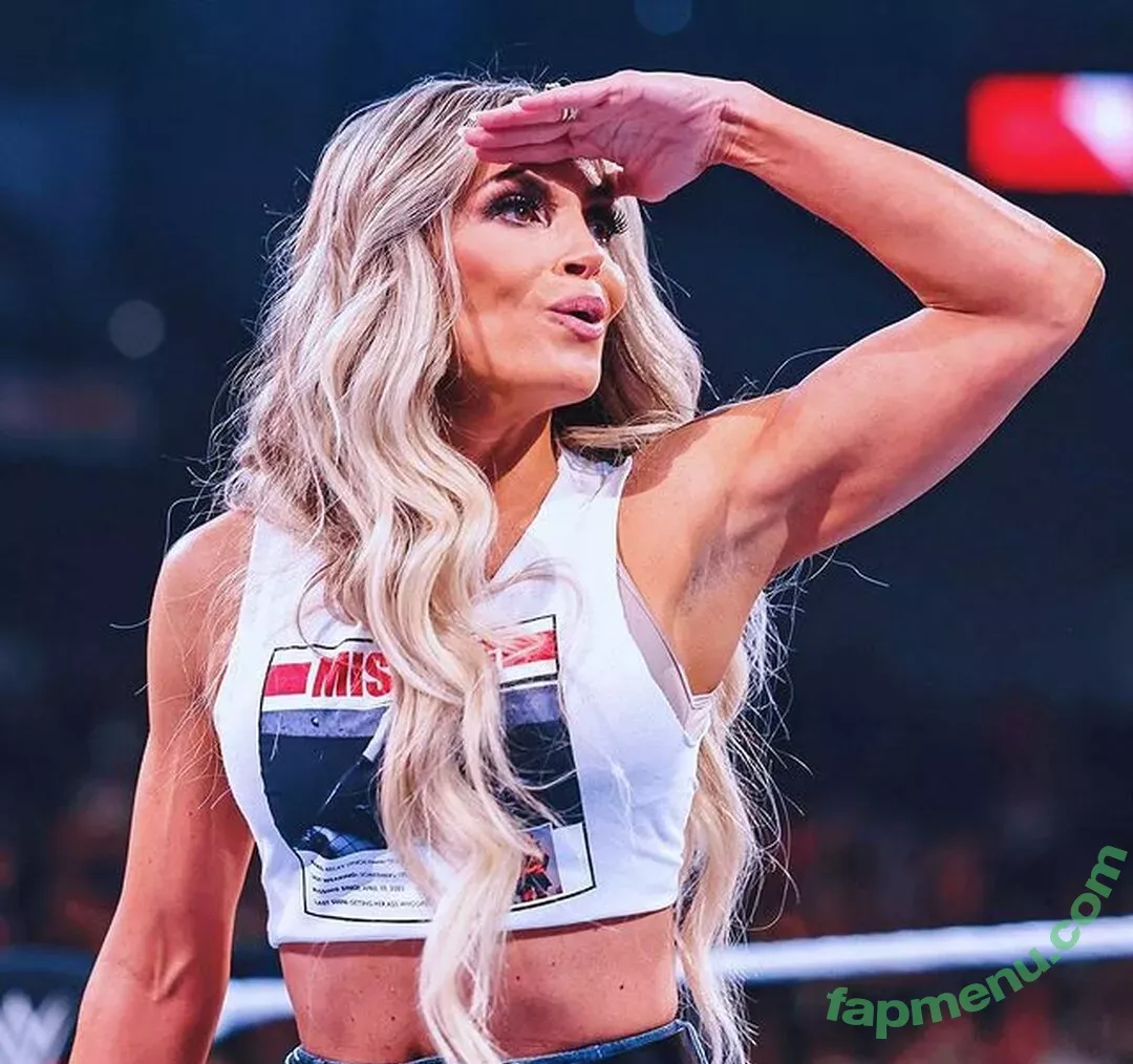 Trish Stratus nude photo #0973 (trishstratuscom)