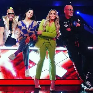 Trish Stratus / trishstratuscom nude photo #1000