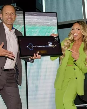 Trish Stratus / trishstratuscom nude photo #1010