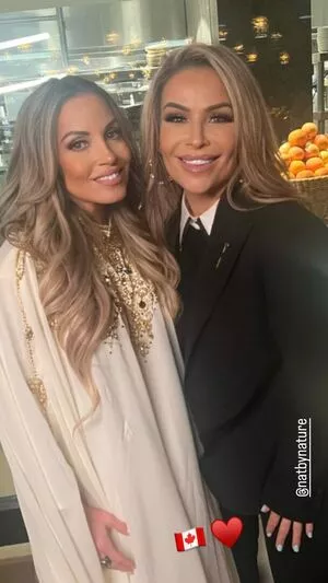 Trish Stratus / trishstratuscom nude photo #1021