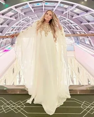 Trish Stratus / trishstratuscom nude photo #1022