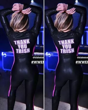 Trish Stratus / trishstratuscom nude photo #1039
