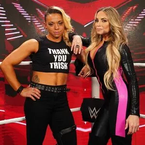 Trish Stratus / trishstratuscom nude photo #1048