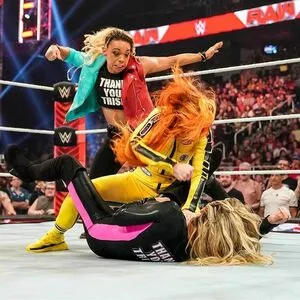 Trish Stratus / trishstratuscom nude photo #1050