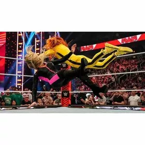 Trish Stratus / trishstratuscom nude photo #1051