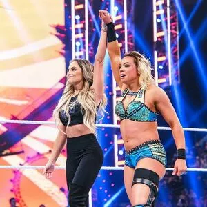 Trish Stratus / trishstratuscom nude photo #1060