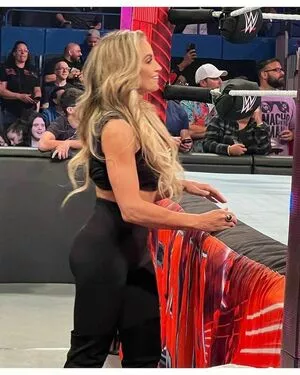 Trish Stratus / trishstratuscom nude photo #1063