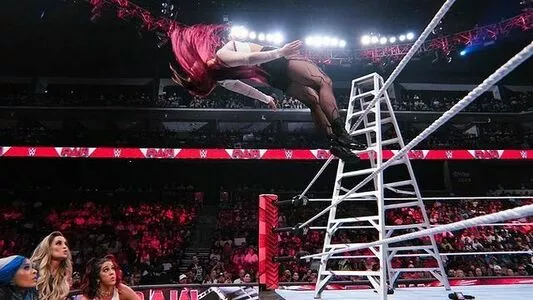 Trish Stratus / trishstratuscom nude photo #1096