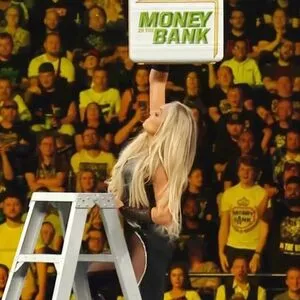 Trish Stratus / trishstratuscom nude photo #1105