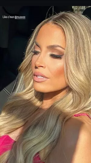 Trish Stratus / trishstratuscom nude photo #1145