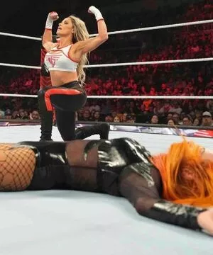 Trish Stratus / trishstratuscom nude photo #1157