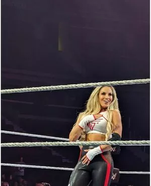 Trish Stratus / trishstratuscom nude photo #1167