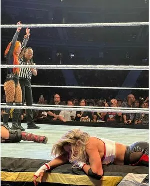 Trish Stratus / trishstratuscom nude photo #1170