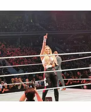 Trish Stratus / trishstratuscom nude photo #1173