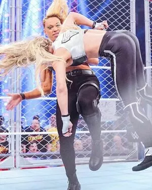 Trish Stratus / trishstratuscom nude photo #1190