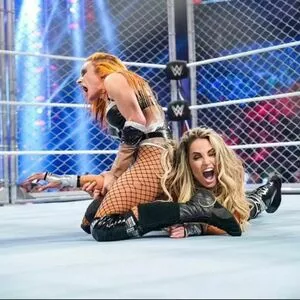 Trish Stratus / trishstratuscom nude photo #1192