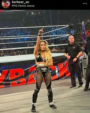 Trish Stratus / trishstratuscom nude photo #1200