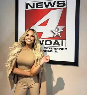 Trish Stratus / trishstratuscom nude photo #1255