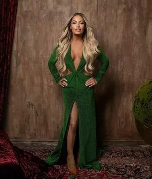 Trish Stratus / trishstratuscom nude photo #1281