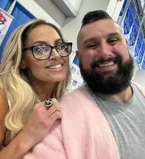 Trish Stratus / trishstratuscom nude photo #1300