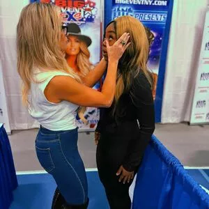 Trish Stratus / trishstratuscom nude photo #1315