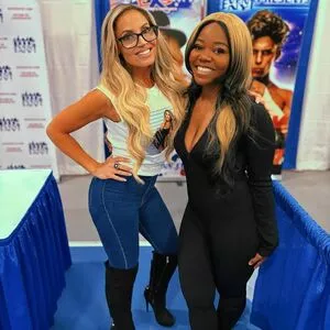 Trish Stratus / trishstratuscom nude photo #1328