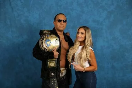 Trish Stratus / trishstratuscom nude photo #1341