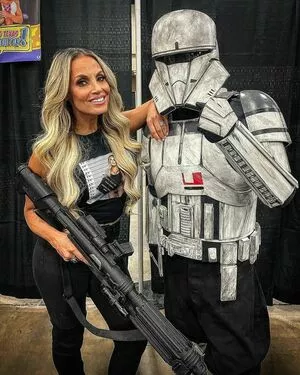 Trish Stratus / trishstratuscom nude photo #1357