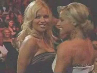 Trish Stratus / trishstratuscom nude photo #1378