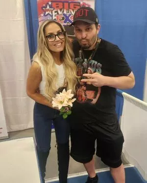 Trish Stratus / trishstratuscom nude photo #1384