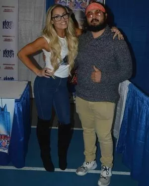 Trish Stratus / trishstratuscom nude photo #1386