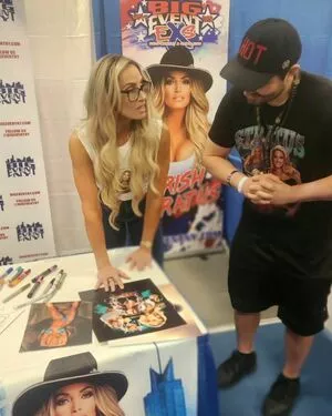 Trish Stratus / trishstratuscom nude photo #1389