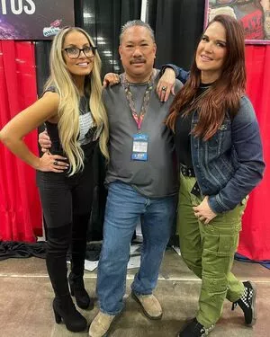 Trish Stratus / trishstratuscom nude photo #1405