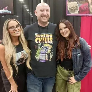 Trish Stratus / trishstratuscom nude photo #1422